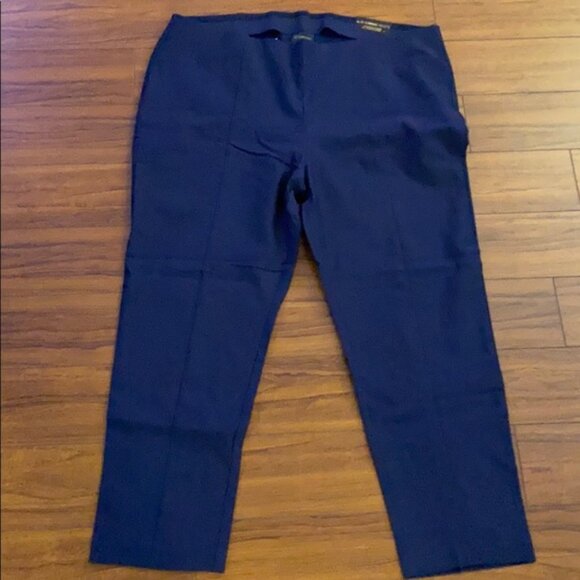 New With Tags  - Chico’s So Slimming Brigitte Ankle Pant - Size 4 - Picture 2 of 14